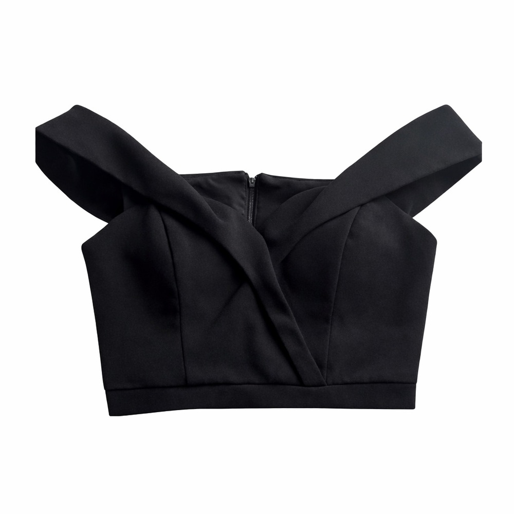 Xtraordinary Asymmetrical Cropped off the shoulder top Juniors Size 5
